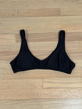 NWOT aerie Black Textured Scoop Bikini Top, Size Medium